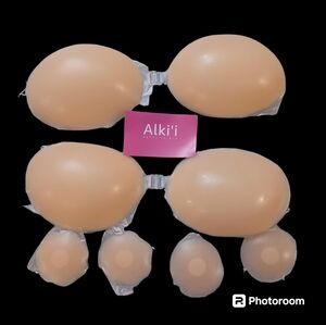 Set of 2 Adhesive Bras & Pasties